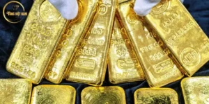 Giá vàng miếng SJC có những lúc tăng vọt, lúc lại bất ngờ giảm mạnh